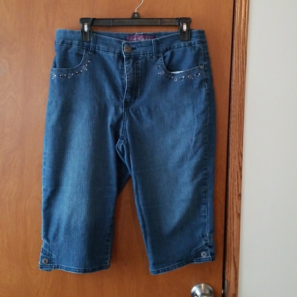 Gloria Vanderbilt shorts